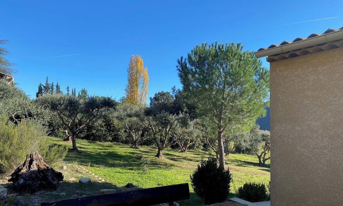 Oraison House | Peaceful Provencal house 100m2, terrace (20m2), 2000m2 garden