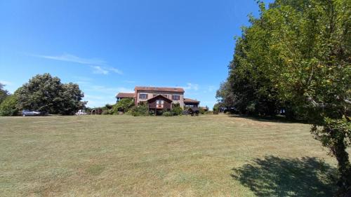 Bessines-sur-Gartempe House | Peaceful Retreat