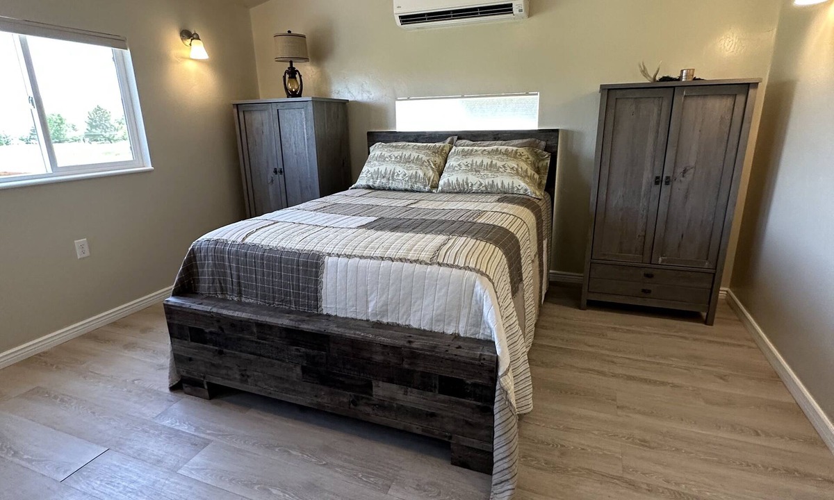 Lazear Cottage | Peaceful rural setting in western Colorado.