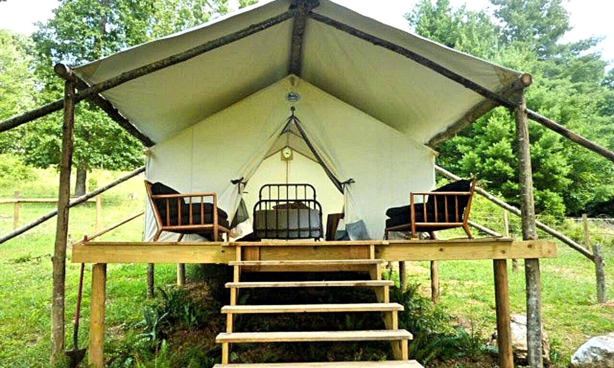 Dugspur House | Peaceful Safari Tent Rental in Floyd, Virginia