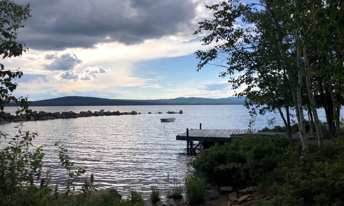 Rangeley Cabin | Peaceful, Secluded Waterfront Cottage with Sandy Beach