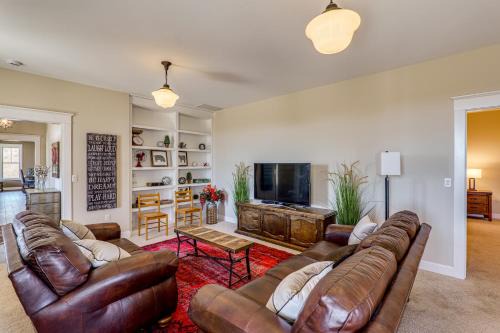 Roswell House | Peaceful, Serene Getaway 17 Mi to Dtwn Roswell!