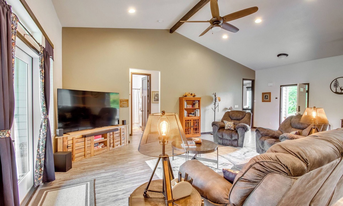Shelton House | Peaceful Shelton Home w/Spacious Yard & Fire Pit!