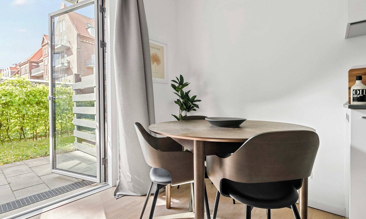 Vesterbro Apartment | Peaceful studio apartment