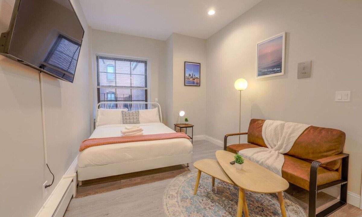 Prudential - St. Botolph Apartment | Peaceful Studio | Close to Fenway