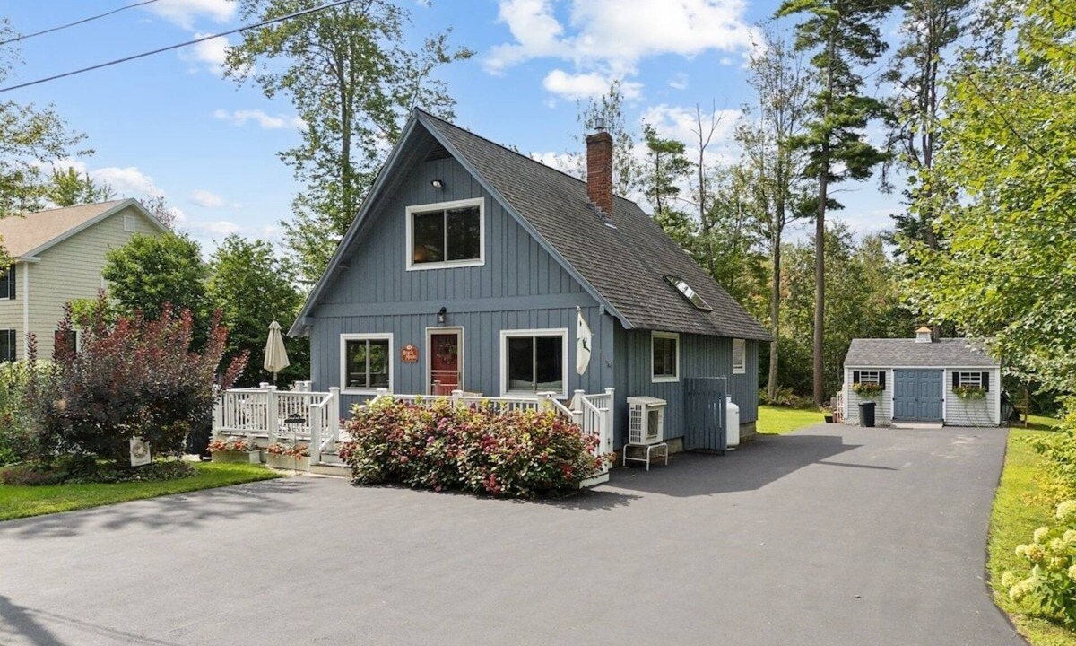 Ocean Park House | Peaceful & Updated Ocean Park 3BR, 2-Bath Beach Cottage