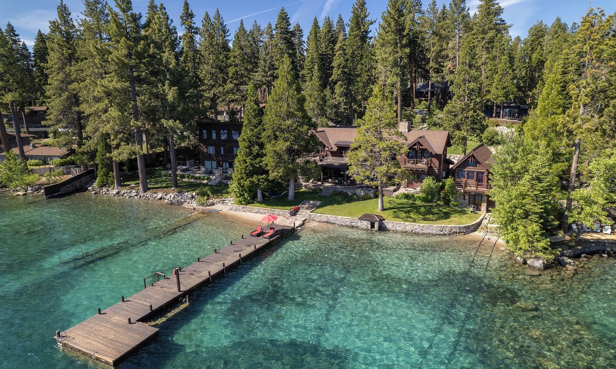Tahoma House | Peaceful Waters by Hauserman Rentals