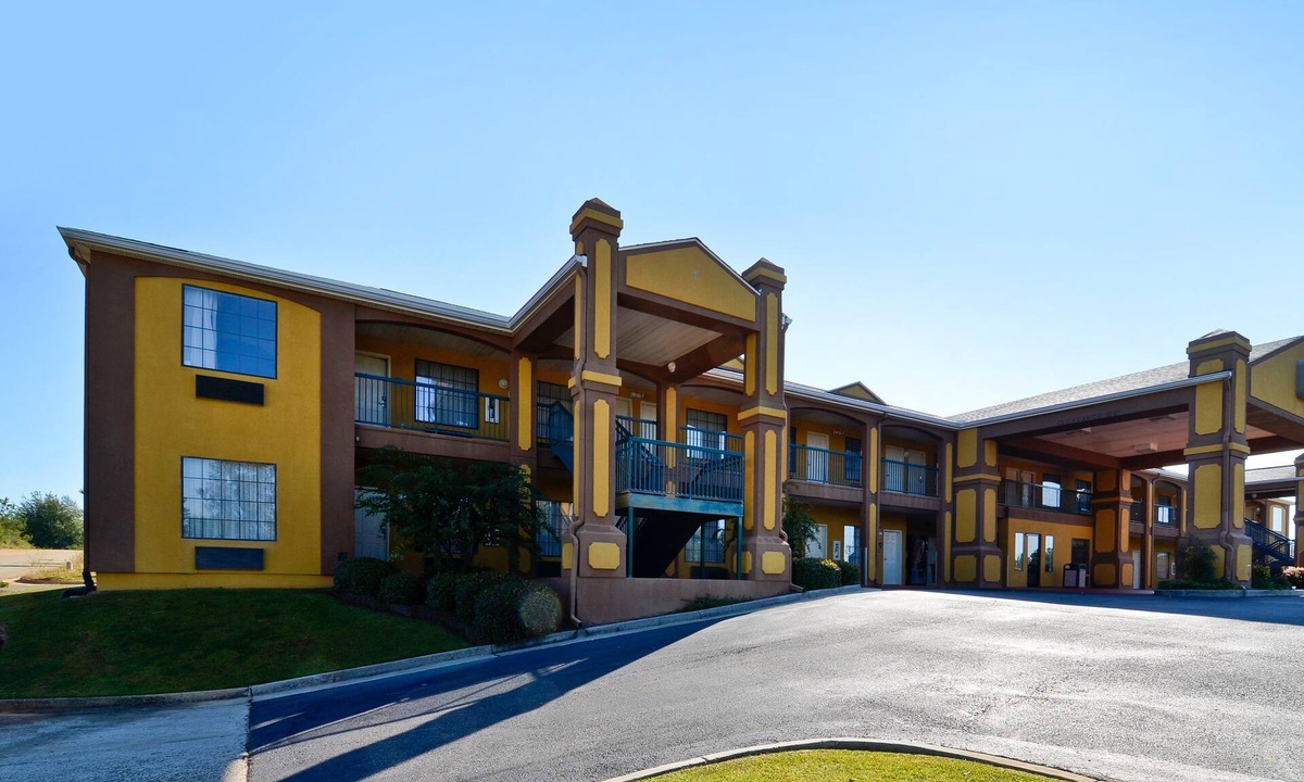 Hawkinsville Hotel | Peach State Inn & Suites
