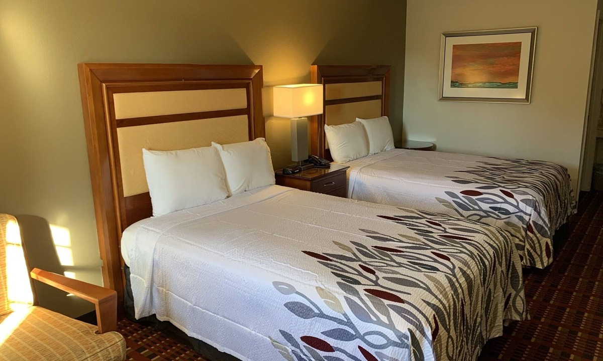 St. George Hotel | Peach Tree Inn