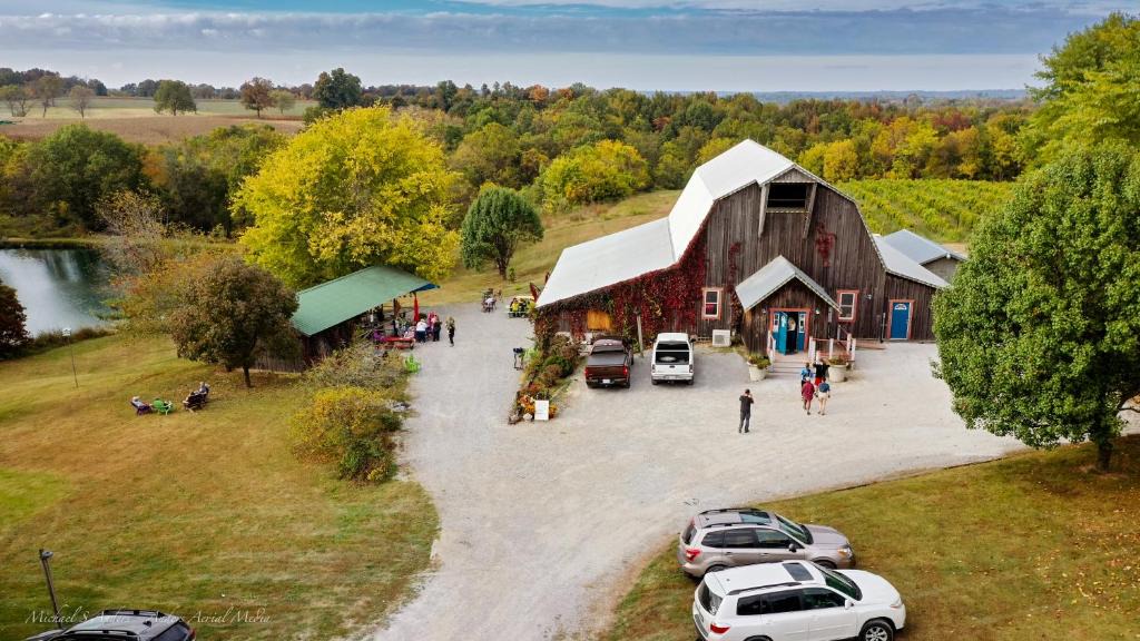 Alto Pass House | Peachbarn Winery & Cafe