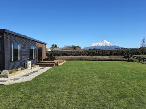 Stratford House | Peachy On Pembroke