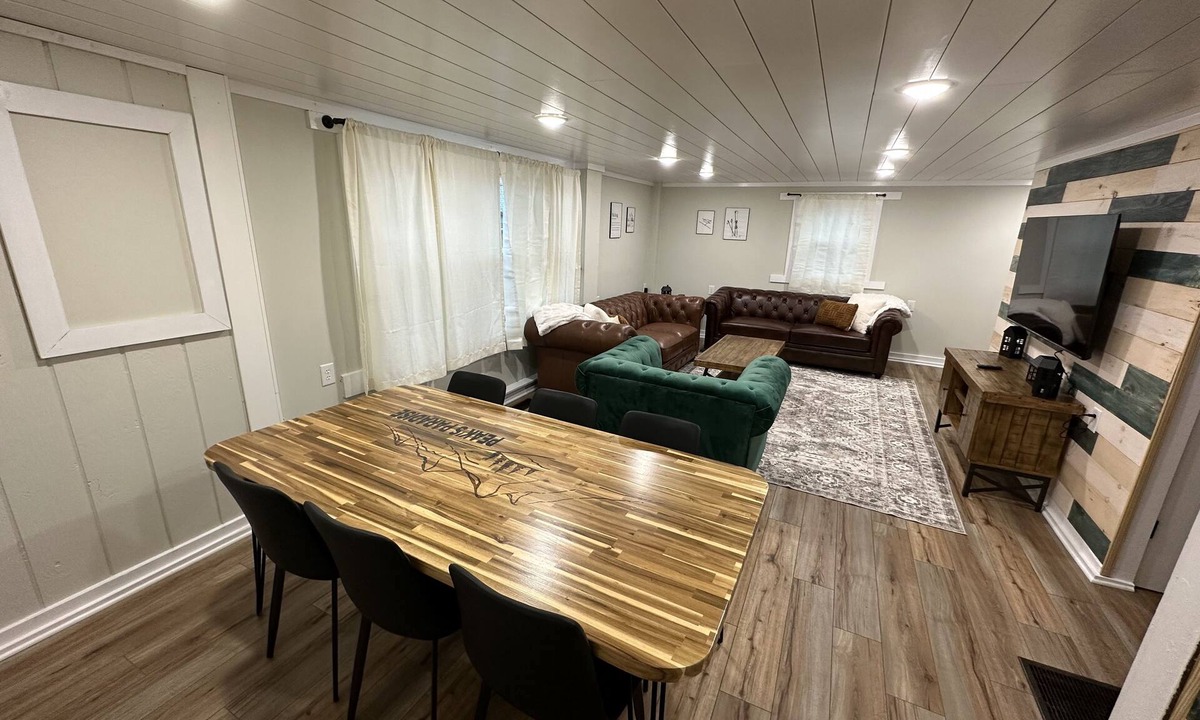 Blodgett Mills Apartment | Peak's Paradise - 3-Bedroom