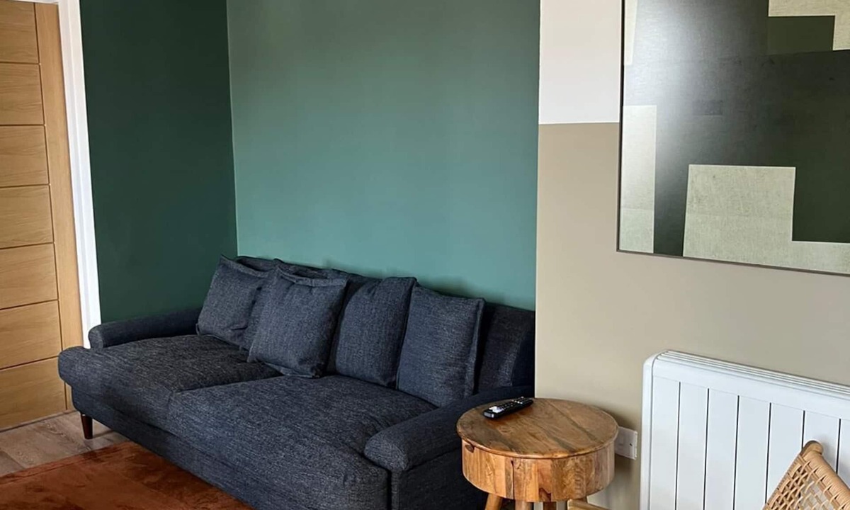 Leek Apartment | Peak Willow Apartments