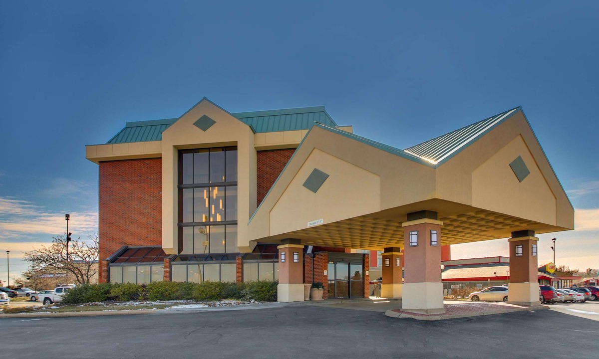 Arnold Hotel | Pear Tree Inn St. Louis - Arnold
