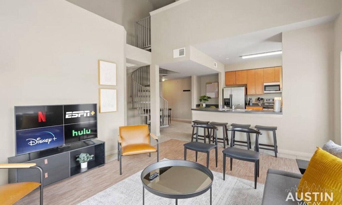 West Campus Apartment | Pearl #601 xxxxxxxxx