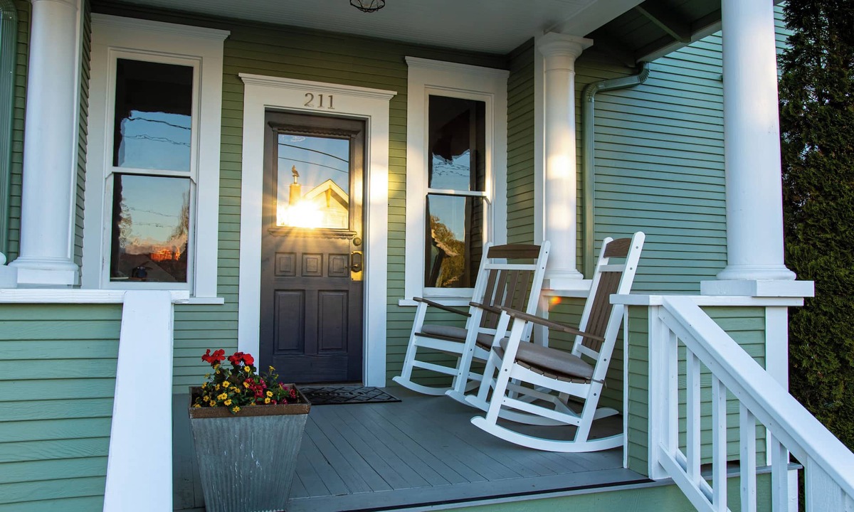 Ilwaco Bed & Breakfast | Pearl Inn Bed and Breakfast
