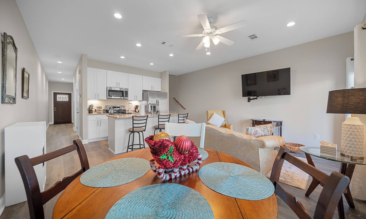Jones Mills Condo | Pebble Beach Place on Diamondhead Lake - Perfect Getaway!