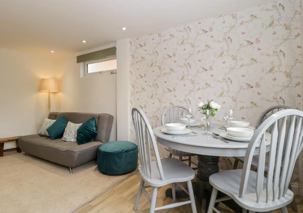 Boscombe House | Pebble Bay