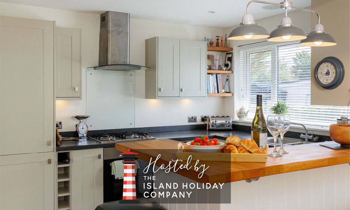 Bembridge Ski Chalet | Pebble Beach - Isle of Wight