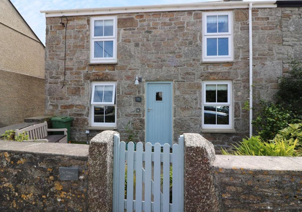 St Just House | Pebble Cottage