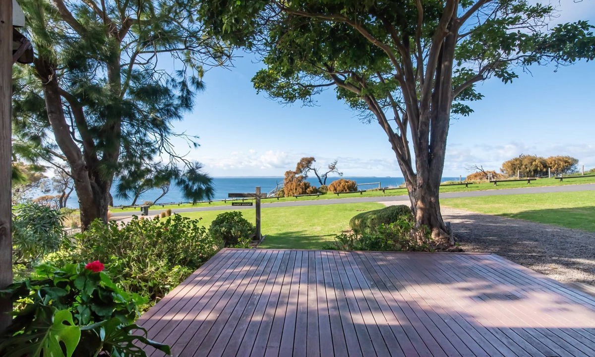 Flinders House | Pebble Views by Property Mums