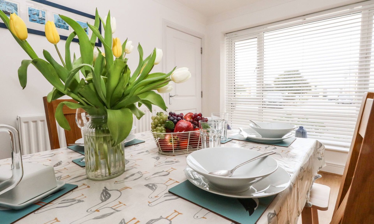 Portland Cottage | Pebbles Reach