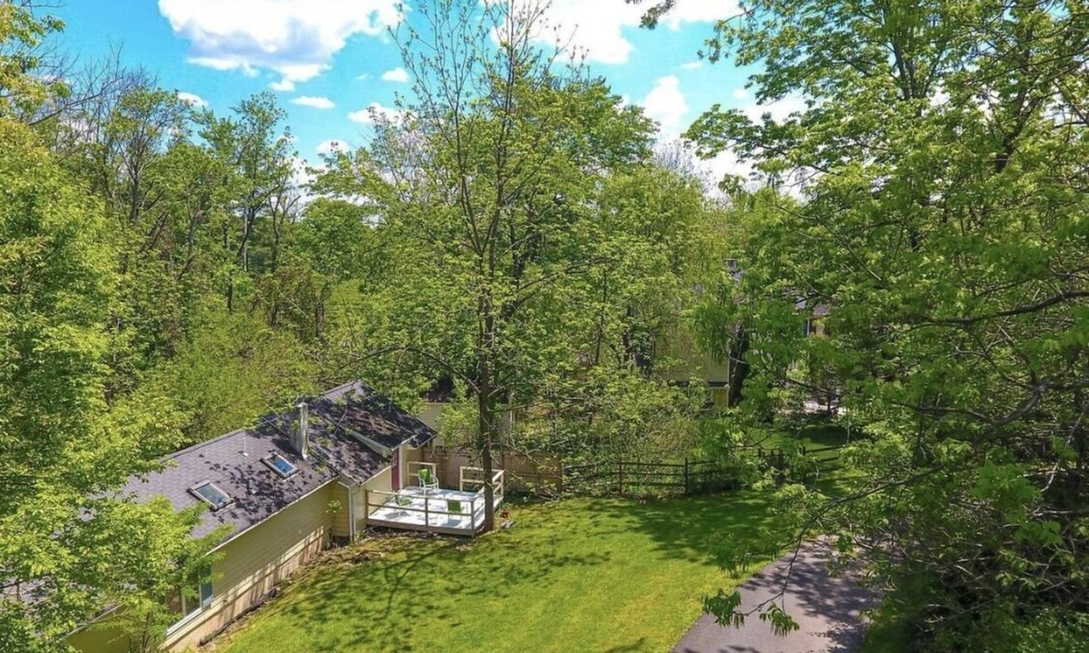 Forest Grove Cottage | Peddlers Carriage house