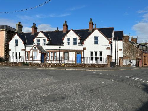 Girvan Bed & Breakfast | Peel House Bed and Breakfast