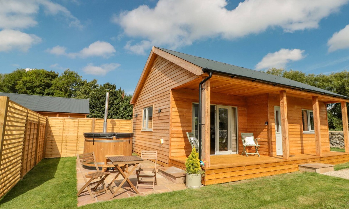 Easterside Cottage | Peep o' Day