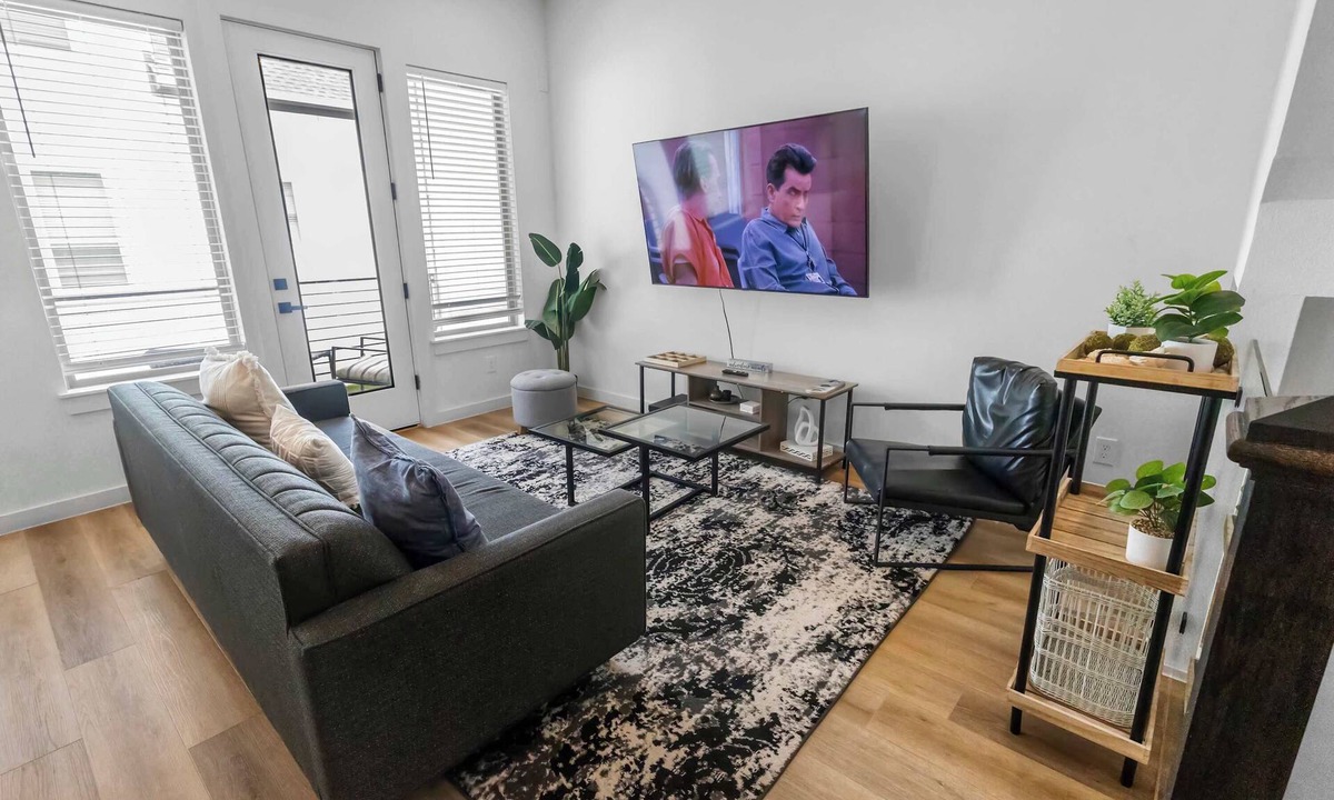 OST - South Union House | Peerless Place I 3BR Near NRG & Med Center