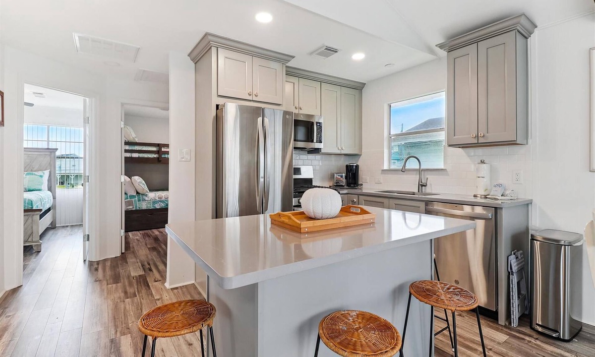 Jamaica Beach Cottage | Peggy's Hideaway by Ryson Vacation Rentals