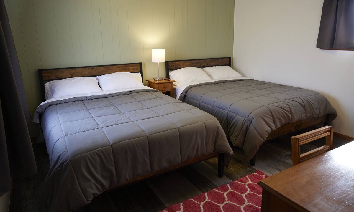 Pelican Lake Hotel | Pelican Lake Motel at the heart of Pelican Lake WI.