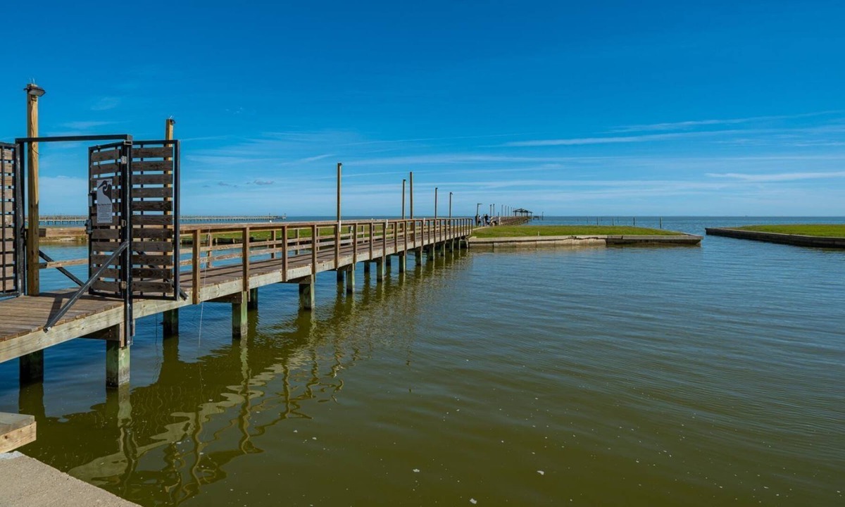 Sailhouse Condo | Pelican Post | Fishing Pier, Pool Access!