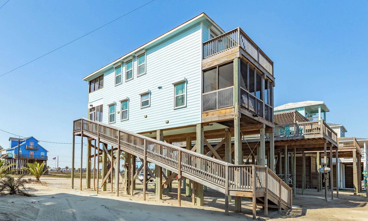 San Luis House | Pelican's Pass - Gorgeous Porches, Sun Deck, Ocean Views!