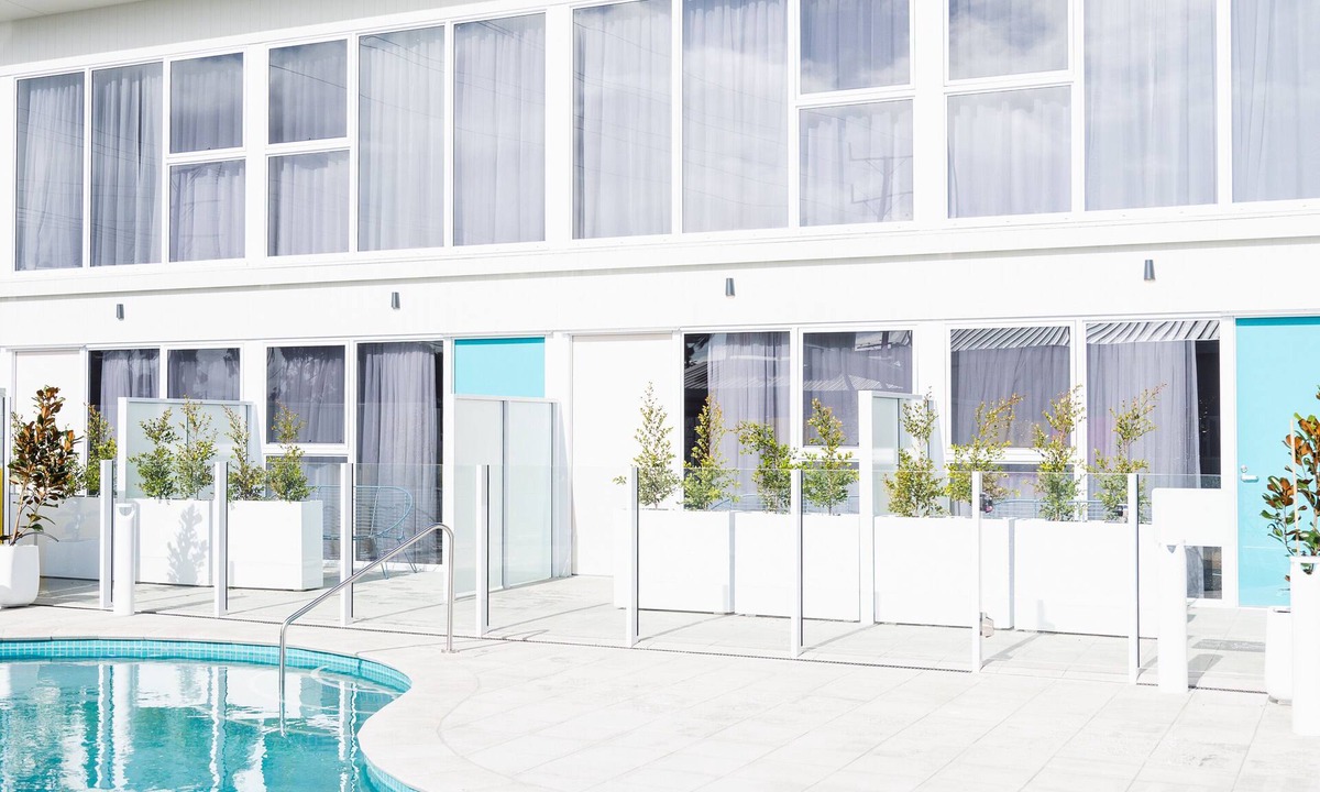 Taperoo Hotel | Peninsula Hotel Motel