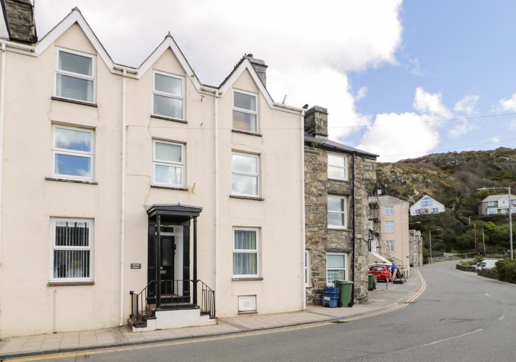 Barmouth House | Penlan House, Barmouth