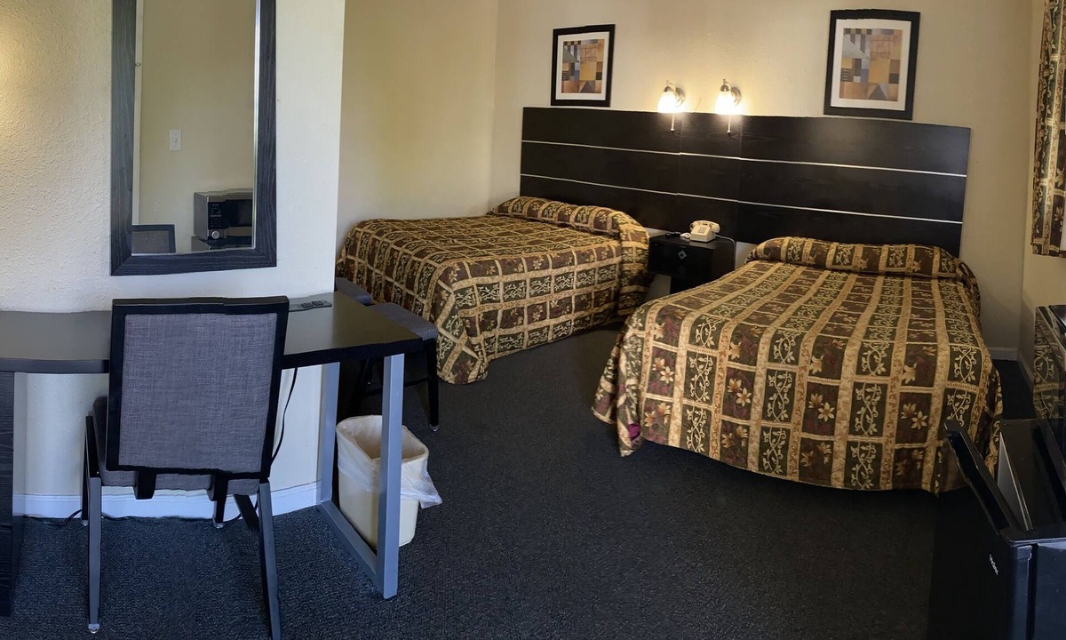 Denver Hotel | Penn Amish Motel