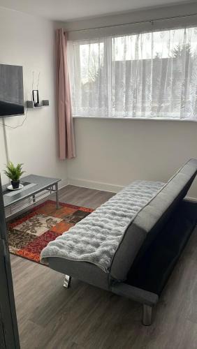 Mawneys Apartment | Penn Gardens Flat 1 - 2 - 3 & 4 Apartments