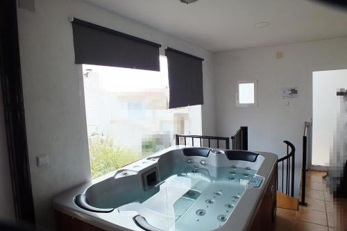 Casas de Cuadra House | Pensión Isla - Couples Only