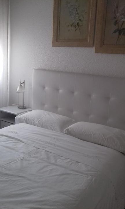 Ermitagana Bed & Breakfast | Pensión Room Pamplona
