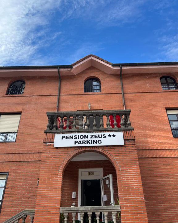 Barakaldo House | Pensión Zeus