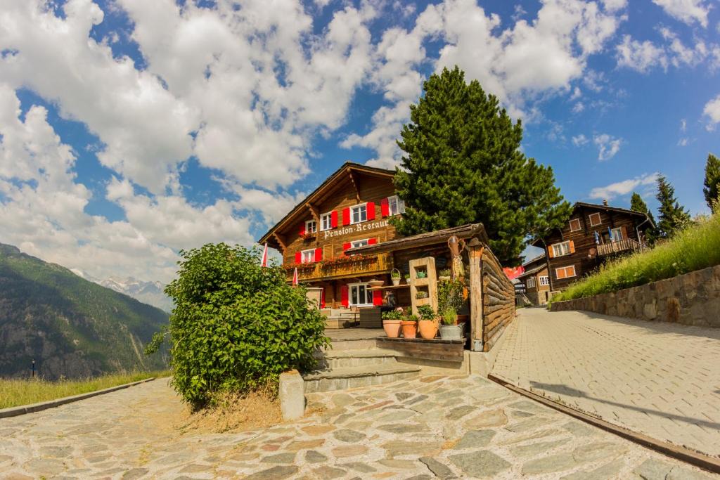 Staldenried  Gspon House | Pension Alpenblick