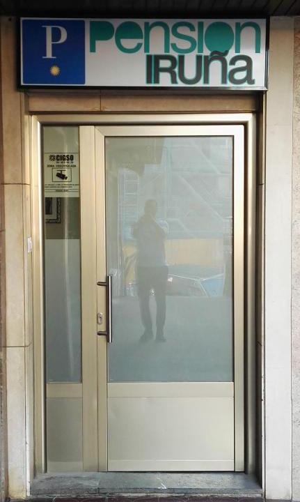 Santurtzi Hostel | Pension Iruna