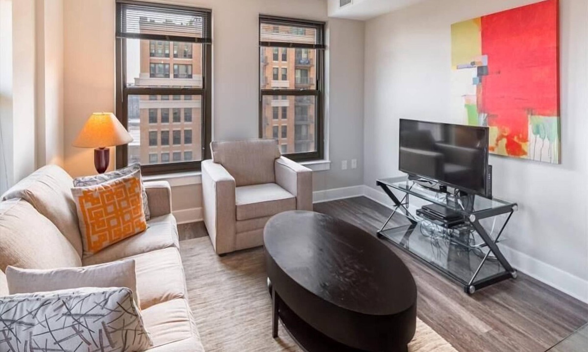 Aurora Highlands Apartment | Pentagon City 2 BR | Rooftop Pool | Pool + Gym