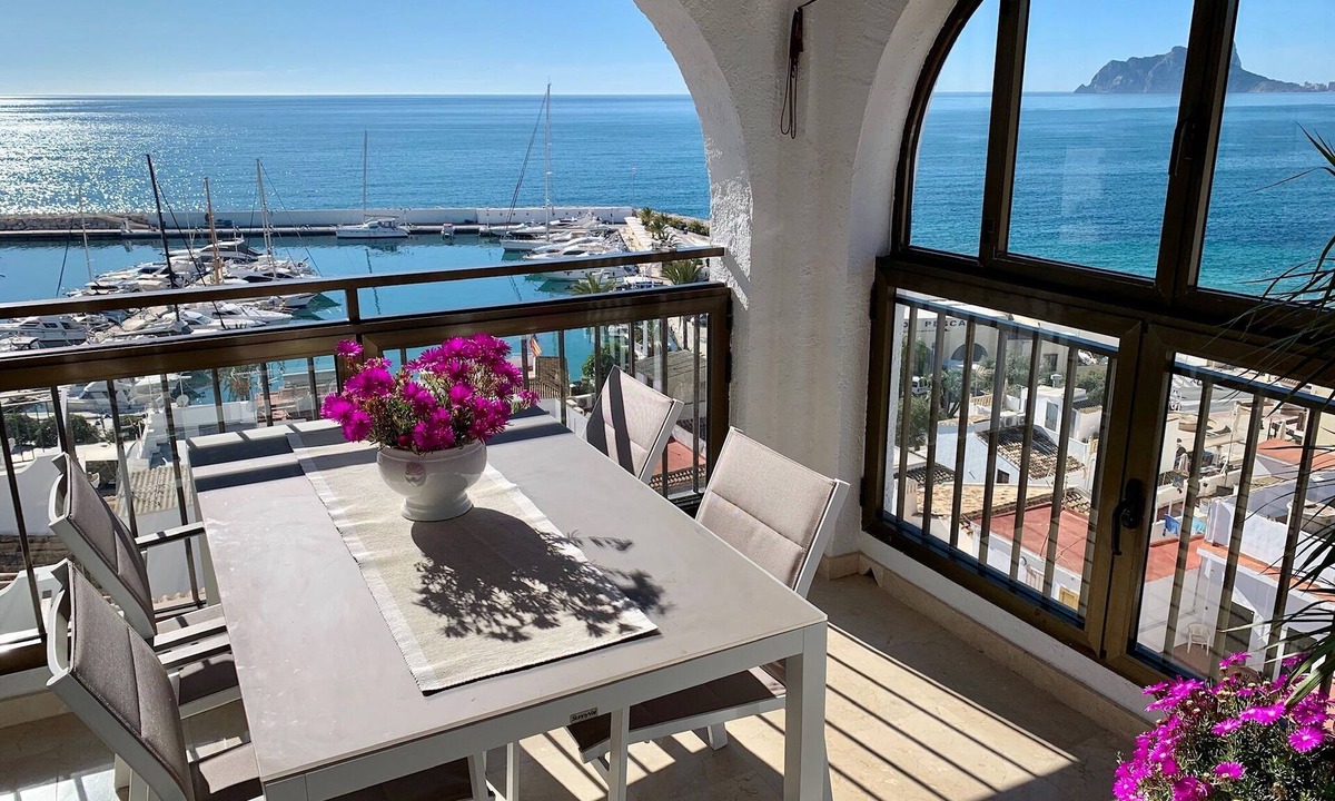 Moraira Town Centre Apartment | Penthouse Apartment with Stunning Sea & Marina Views