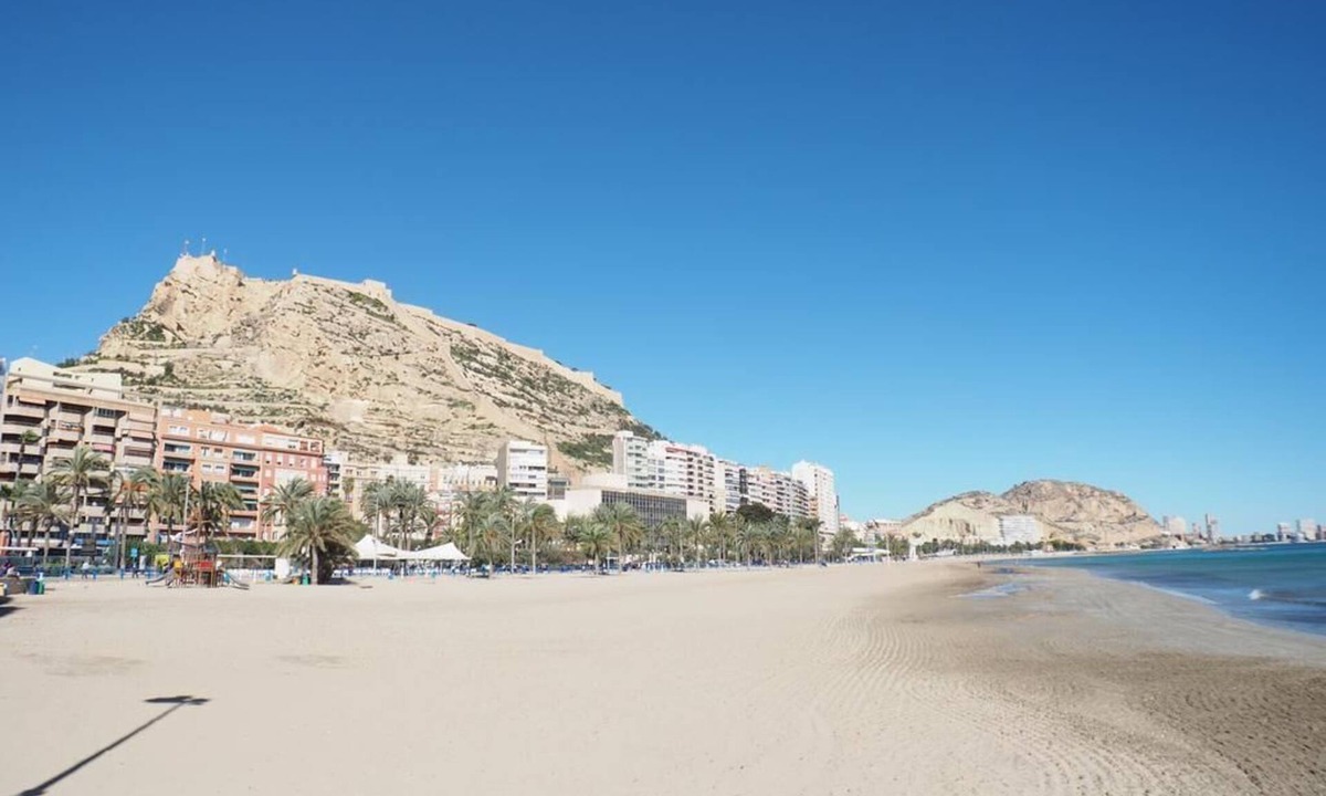 Alicante City Centre Apartment | PENTHOUSE CITY CENTER