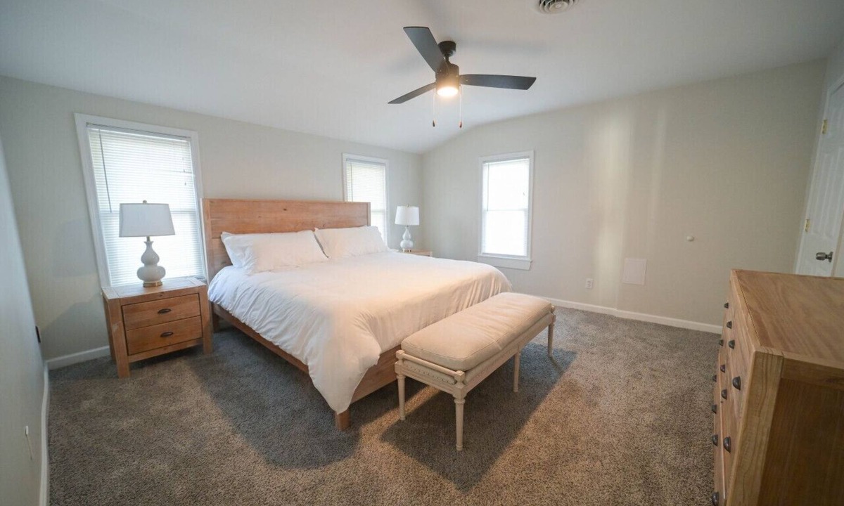 Sylvan Beach Condo | Penthouse | Historic Oneida Lakefront Condo 5