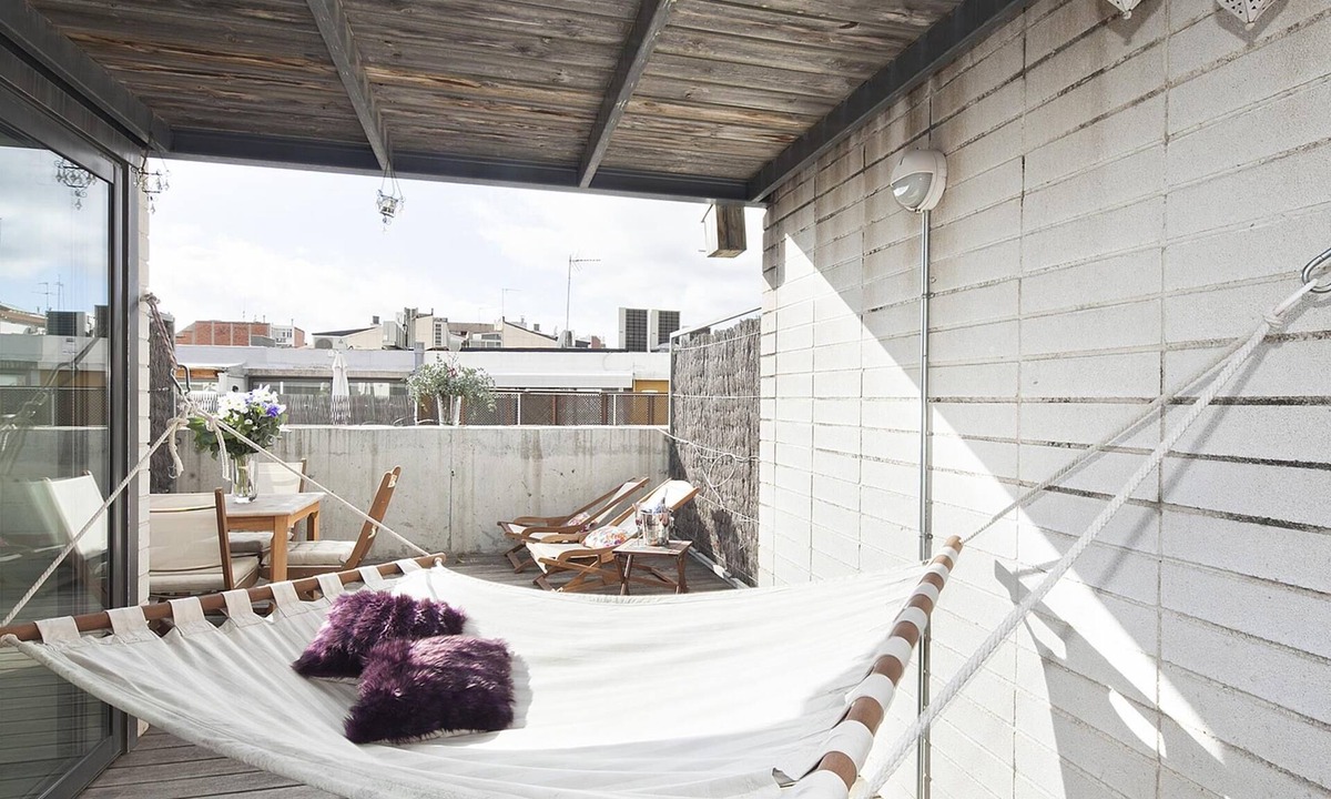 El Putget i Farro Apartment | Penthouse near Tibidabo 3 rooms for 6 people with terrace