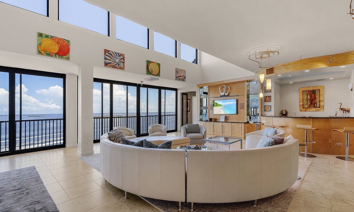 Punta Rassa House | Penthouse on the Beach! Beautiful Sunset Views!