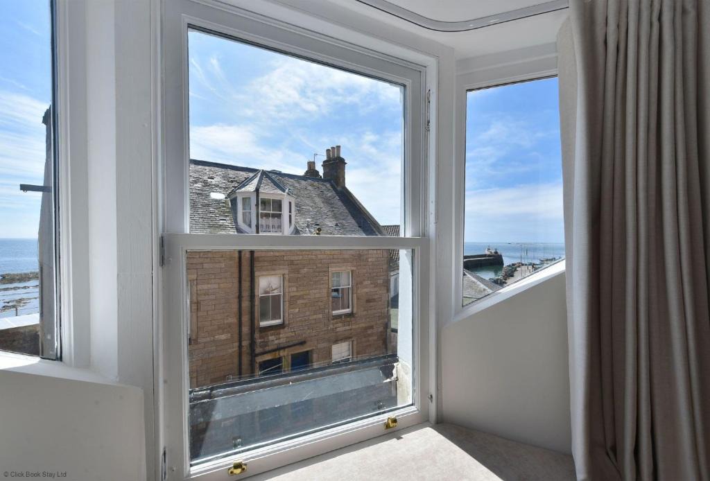 Pittenweem House | Penthouse on the Harbour